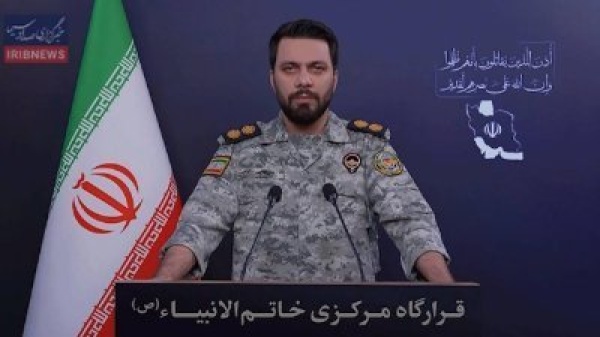 ايران تغلق مضيق هرمز بشكل كامل