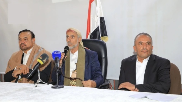 مفتاح يتفقد الانضباط الوظيفي بوزارة الاتصالات وأمانة العاصمة مفتاح يتفقد الانضباط الوظيفي بوزارة الاتصالات وأمانة العاصمة