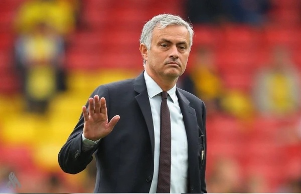 مورينيو يعود إلى ريال مدريد بعقد حتى 2029 مورينيو يعود إلى ريال مدريد بعقد حتى 2029