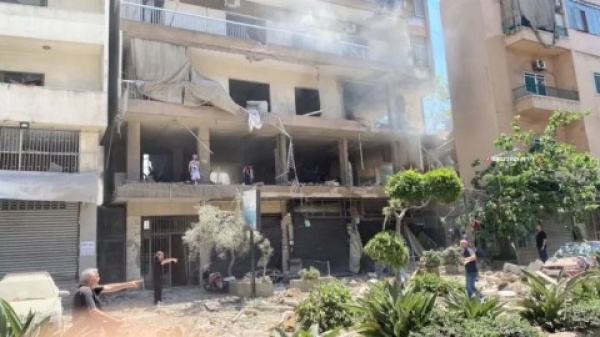 لبنان شهيدان في غارة للعدو الصهيوني استهدفت أحد بساتين الحوش لبنان شهيدان في غارة للعدو الصهيوني استهدفت أحد بساتين الحوش