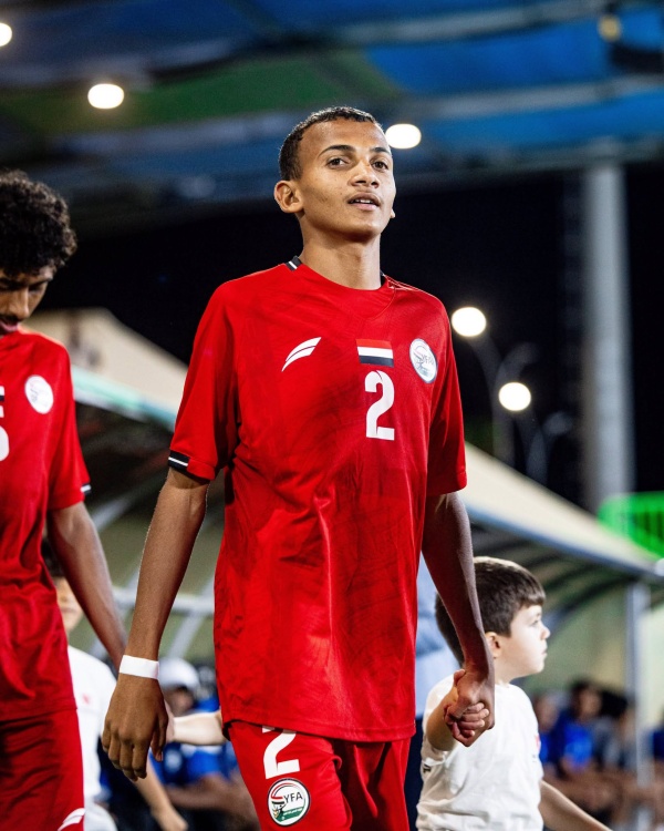 اليمن وصيفا لغرب آسيا للناشئين بعد خسارته أمام لبنان بركلات الترجيح اليمن وصيفا لغرب آسيا للناشئين بعد خسارته أمام لبنان بركلات الترجيح