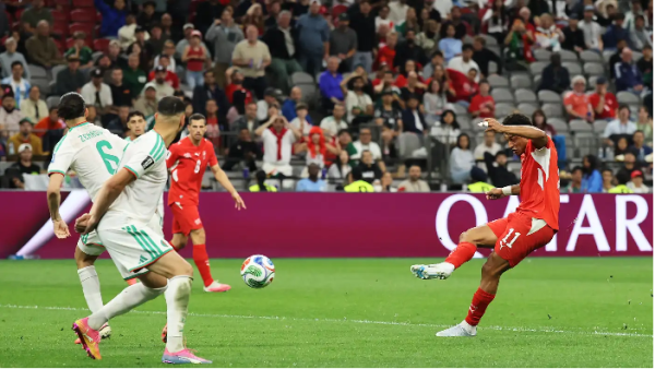 الجزائر ت غادر المونديال بهزيمة م حبطة أمام سويسرا الجزائر ت غادر المونديال بهزيمة م حبطة أمام سويسرا