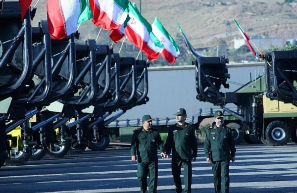 ايران تستهدف 85 موقع عسكري أمريكي في البحرين والكويت