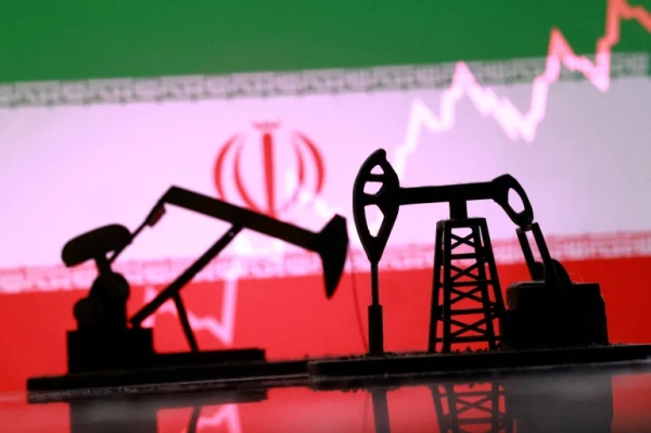 وزير النفط صادرات إيران مستمرة رغم إلغاء الإعفاءات الأمريكية وزير النفط صادرات إيران مستمرة رغم إلغاء الإعفاءات الأمريكية