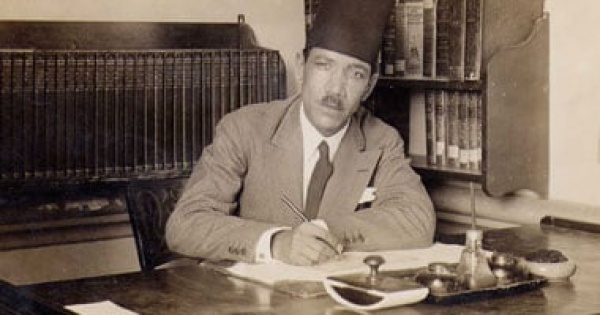رحل منذ 45 عاما لمحة من حياة شاعر الشباب أحمد رامى