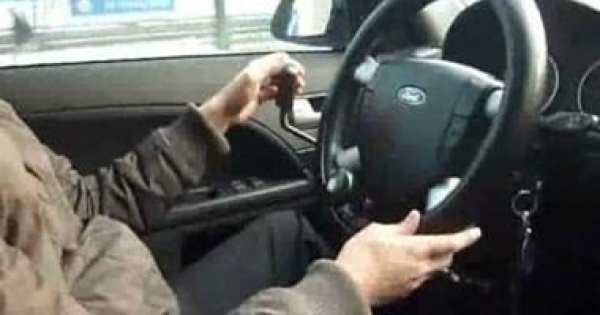 أهم إرشادات القيادة الآمنة خلال الصيف إنفوجراف أهم إرشادات القيادة الآمنة خلال الصيف إنفوجراف