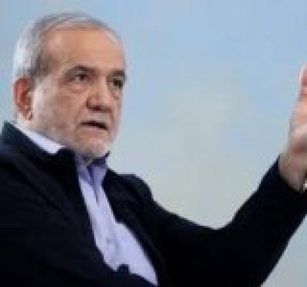 الرئيس الإيراني التفاوض مع الولايات المتحدة لا طائل منه الرئيس الإيراني التفاوض مع الولايات المتحدة لا طائل منه