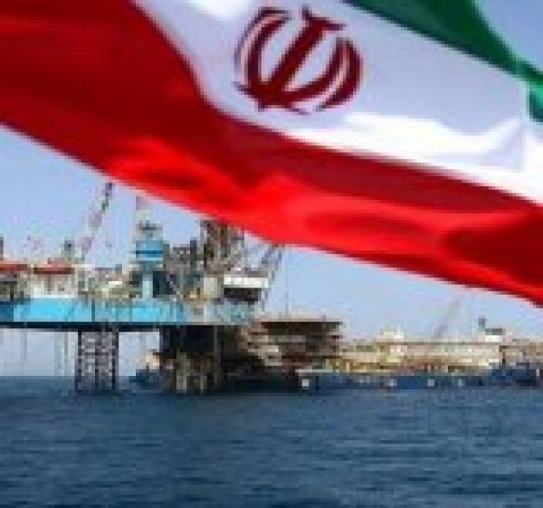 وزير النفط الإيراني بعنا نفطا بقيمة 18 مليار دولار خلال الحرب ووقف إطلاق النار وزير النفط الإيراني بعنا نفطا بقيمة 18 مليار دولار خلال الحرب ووقف إطلاق النار