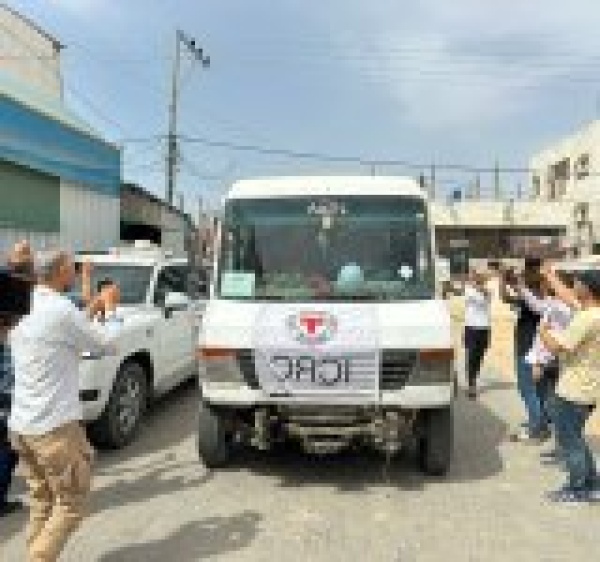 العدو يفرج عن 35 أسيرا من قطاع غزة بينهم سيدة