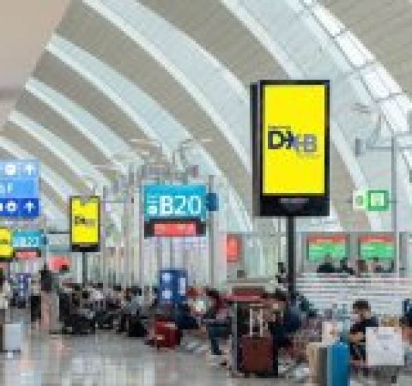 الحرب على إيران تضرب قطاع الطيران العالمي