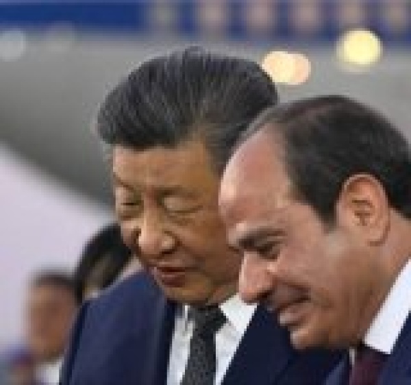 الرئيس الصيني يدعو من مصر إلى رفض التدخل الخارجي في الشرق الأوسط الرئيس الصيني يدعو من مصر إلى رفض التدخل الخارجي في الشرق الأوسط