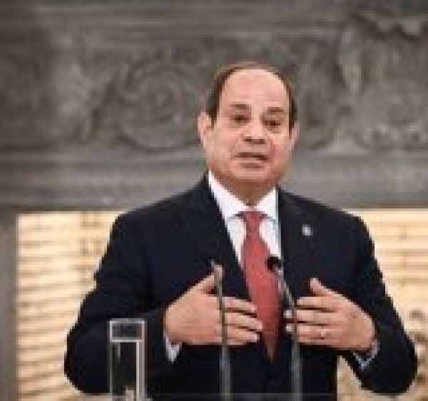الرئيس المصري يؤكد رفض أي محاولات لعسكرة أو تدويل البحر الأحمر