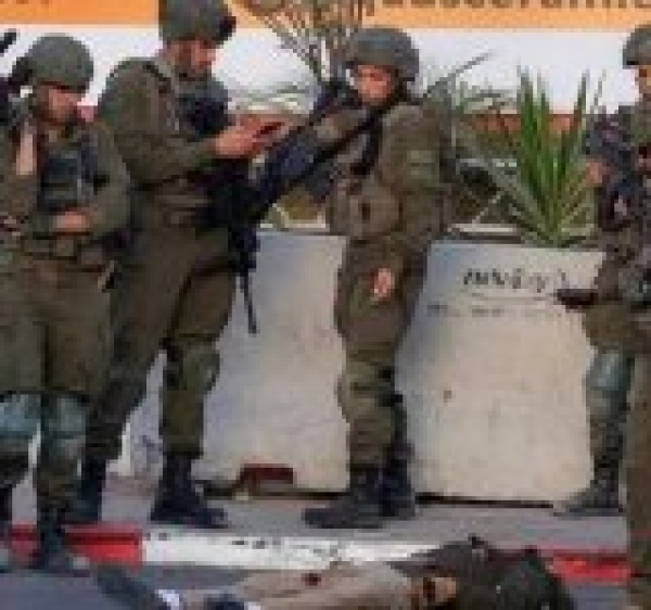 حزب الله يبارك عملية الخليل وسحق 5 جنود صهاينة حزب الله يبارك عملية الخليل وسحق 5 جنود صهاينة