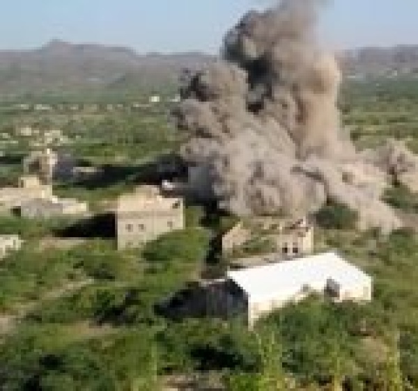 طيران العدو السعودي يشن غارات على صعدة والحديدة وتعز طيران العدو السعودي يشن غارات على صعدة والحديدة وتعز