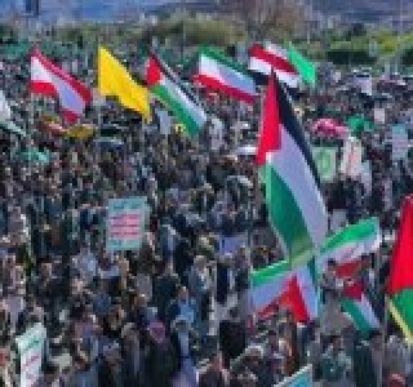 خروج مليوني في صنعاء والمحافظات في مسيرات التصعيد بالتصعيد خروج مليوني في صنعاء والمحافظات في مسيرات التصعيد بالتصعيد