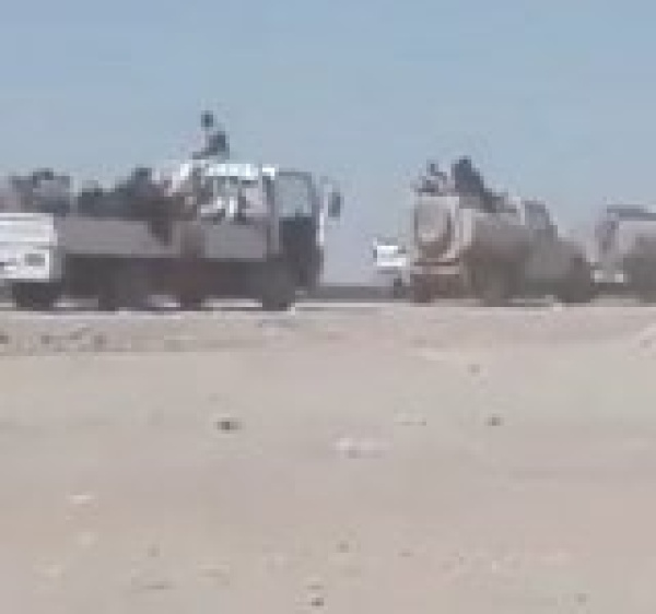 مشاهد خاصة تحشيدات السعودية مشردة في الصحاري بعد ضرب تجمعاتهم مشاهد خاصة تحشيدات السعودية مشردة في الصحاري بعد ضرب تجمعاتهم