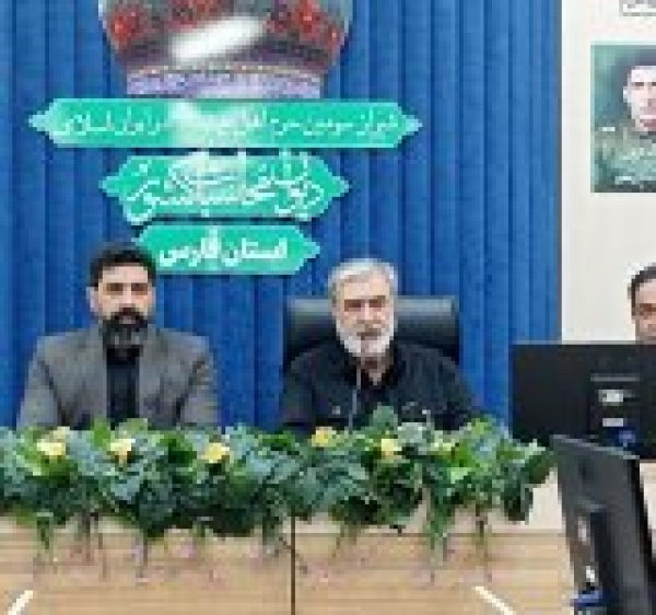 برلماني ايراني لا وجود لاي سفينة حربية أمريكية في الخليج الفارسي برلماني ايراني لا وجود لاي سفينة حربية أمريكية في الخليج الفارسي