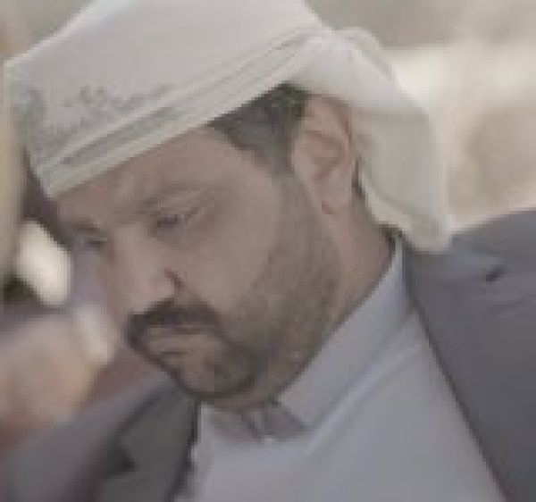 الفنان اليمني طارق السفياني يوجه نصيحة للناشطين