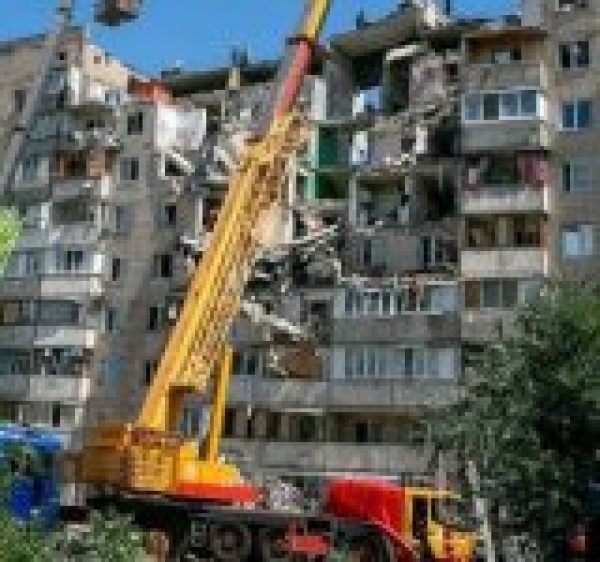 مقتل 14 جراء ضربة روسية مزدوجة في أوكرانيا مقتل 14 جراء ضربة روسية مزدوجة في أوكرانيا