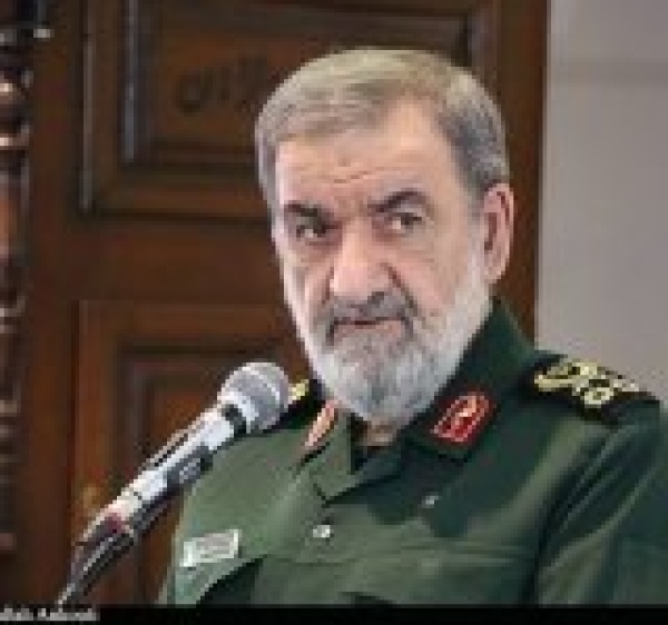 اللواء رضائي يهدد بقطع صادرات النفط من الخليج وتغيير السلوك الدبلوماسي لإيران اللواء رضائي يهدد بقطع صادرات النفط من الخليج وتغيير السلوك الدبلوماسي لإيران