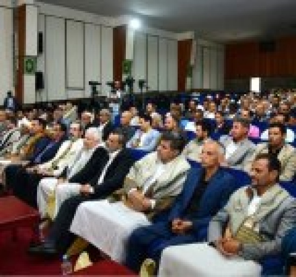 وزارة الثقافة تدشن أول مهرجان سنوي للشاعر عبدالله البردوني وزارة الثقافة تدشن أول مهرجان سنوي للشاعر عبدالله البردوني