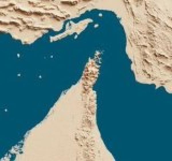 إيران تحدد العقوبات المفروضة على السفن المخالفة في مضيق هرمز إيران تحدد العقوبات المفروضة على السفن المخالفة في مضيق هرمز