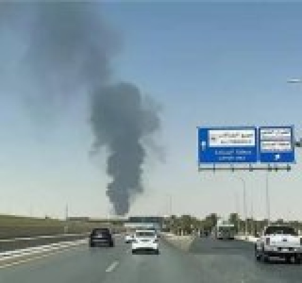 قائد الثورة الحرائق لا تتوقف في الأهداف السعودية والضربات لتحشيداته مستمرة قائد الثورة الحرائق لا تتوقف في الأهداف السعودية والضربات لتحشيداته مستمرة