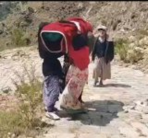 صنعاء تكشف تفاصيل صادمة والقصة الكاملة لـ نساء تحملن جثة في تعز