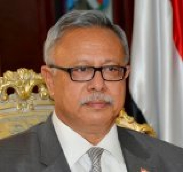 د بن حبتور يرد على إساءة المجرم ترامب اليمن سيبقى عصيا د بن حبتور يرد على إساءة المجرم ترامب اليمن سيبقى عصيا