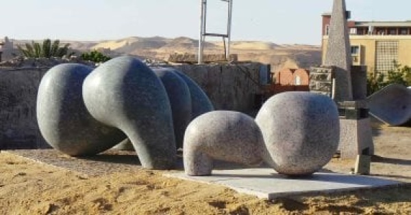 تعرف على كيفية التقديم في سيمبوزيوم أسوان الدولي للنحت بدورته الـ 31 تعرف على كيفية التقديم في سيمبوزيوم أسوان الدولي للنحت بدورته الـ 31