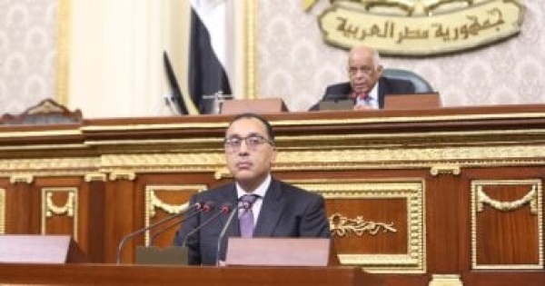 رئيس الوزراء مشروعات البنية التحية جذبت المستثمرين المصريين والأجانب لمشاركة الدولة رئيس الوزراء مشروعات البنية التحية جذبت المستثمرين المصريين والأجانب لمشاركة الدولة