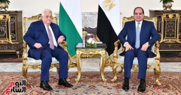 الرئيس الفلسطينى يطلع الرئيس السيسى على آخر تطورات القضية الفلسطينية الرئيس الفلسطينى يطلع الرئيس السيسى على آخر تطورات القضية الفلسطينية