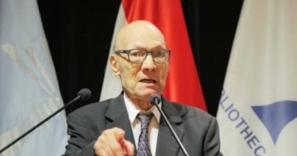 أحمد عبد المعطى حجازى فى عيد ميلاده تاريخ من الشعر والفكر