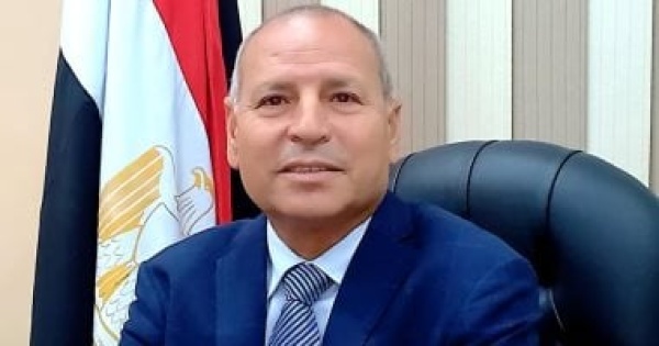 محافظ القاهرة نستعين بمكاتب استشارية لتشجير المحاور والحدائق