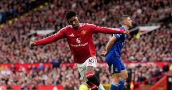 إيفرتون يستضيف مانشستر يونايتد فى مواجهة قوية بالدوري الإنجليزي