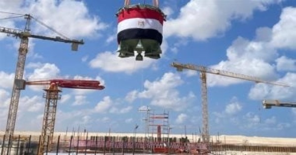 تغطية مصرية روسية مشتركة لتركيب وعاء مفاعل محطة الضبعة النووية تغطية مصرية روسية مشتركة لتركيب وعاء مفاعل محطة الضبعة النووية