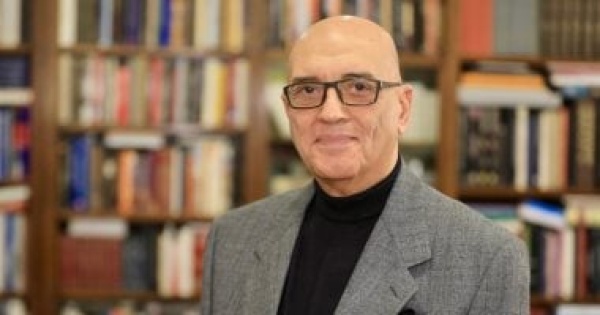 محمد سلماوى يعتذر عن عدم رئاسة مجلس أمناء المركز القومى للترجمة محمد سلماوى يعتذر عن عدم رئاسة مجلس أمناء المركز القومى للترجمة