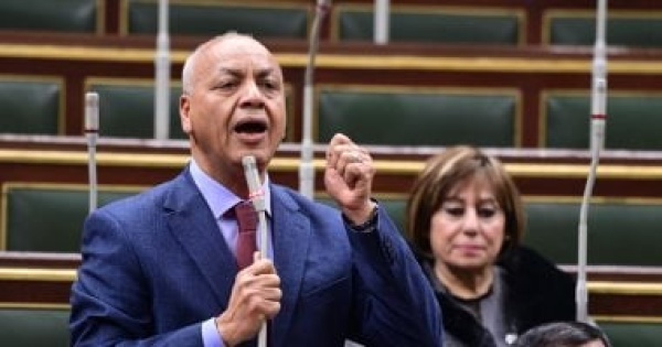 مصطفى بكرى المنطقة تقف على حافة مواجهة شاملة وأى تصعيد يهدد الاقتصاد العالمى