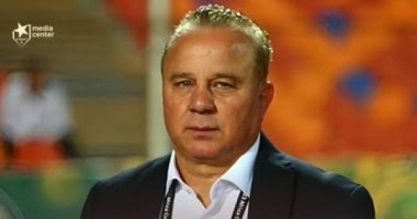شوقي غريب مدير ا فني ا للاتحاد المصري لكرة القدم رسميا شوقي غريب مدير ا فني ا للاتحاد المصري لكرة القدم رسميا