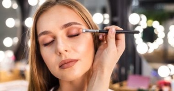 5 نصائح لوضع البرونزر باحتراف اتبعيها لإطلالة طبيعية 5 نصائح لوضع البرونزر باحتراف اتبعيها لإطلالة طبيعية