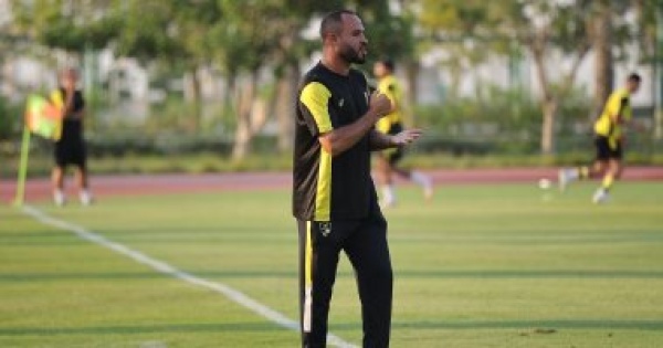 محمد الشيخ يمنح لاعبي وادي دجلة راحة 24 ساعة قبل انطلاق المعسكر الثالث محمد الشيخ يمنح لاعبي وادي دجلة راحة 24 ساعة قبل انطلاق المعسكر الثالث