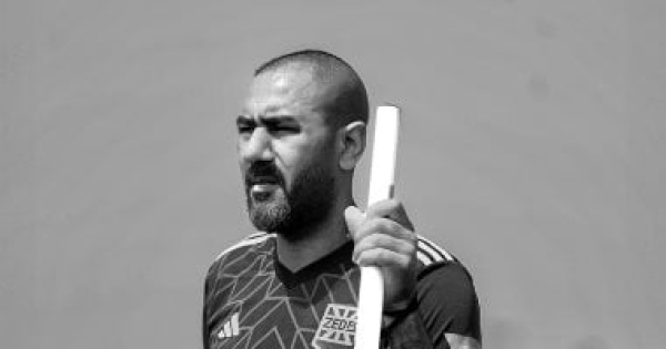 في ذكرى اعتزاله محمد شوقي من بطل الملاعب إلى صانع النجوم على الخطوط في ذكرى اعتزاله محمد شوقي من بطل الملاعب إلى صانع النجوم على الخطوط