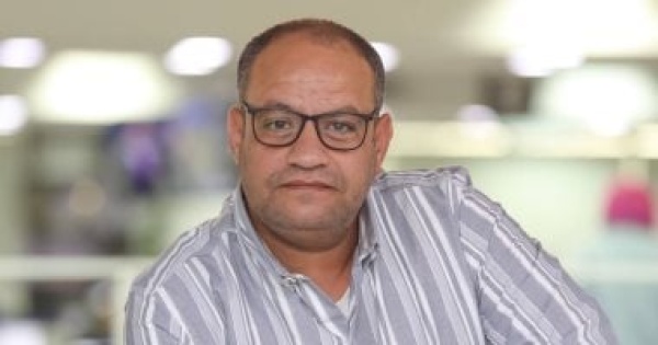 خالد سنجر يكتب عبيط القرية 1