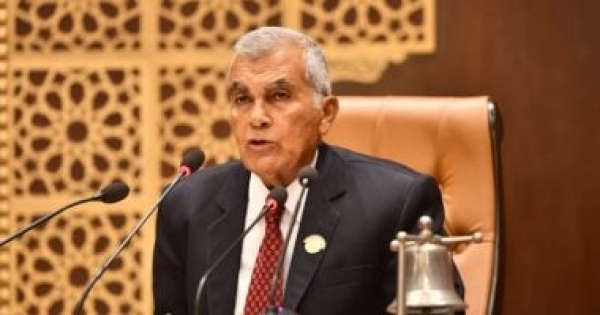 رئيس مجلس الشيوخ يهنئ الرئيس السيسى بذكرى المولد النبوي منارة هداية للإنسانية رئيس مجلس الشيوخ يهنئ الرئيس السيسى بذكرى المولد النبوي منارة هداية للإنسانية
