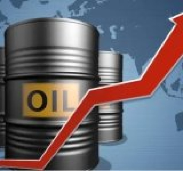 النفط يشتعل مجددا مع تهديدات ترامب بضرب إيران