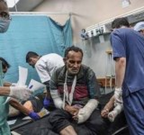 شهيد وجثمان منتشل و8 جرحى في اعتداءات إسرائيلية جديدة على غزة