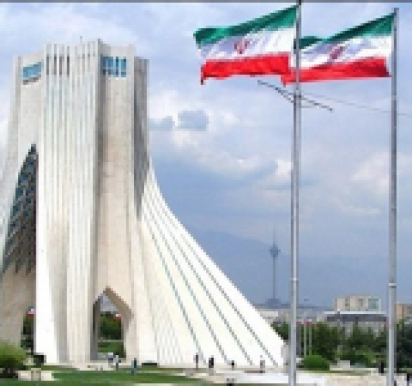 طهران تعلن دبلوماسيين فرنسيين غير مرغوب فيهما طهران تعلن دبلوماسيين فرنسيين غير مرغوب فيهما