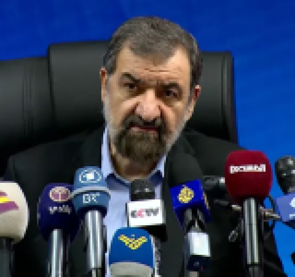 ايران لدول الخليج لن تخرج قطرة نفط من هرمز ايران لدول الخليج لن تخرج قطرة نفط من هرمز