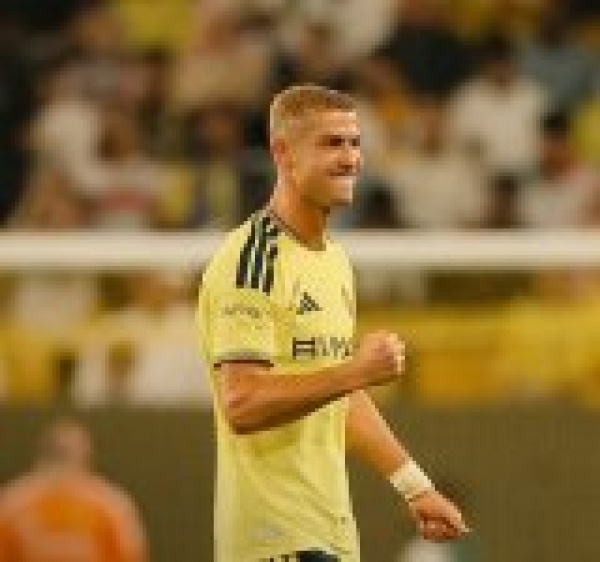 رونالدو ينفرد بلقب الهداف التاريخي للنصر بالدوري السعودي