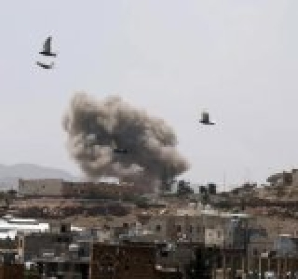 غارات عدوانية متواصلة منذ الفجر تستهدف صعدة وعمران والحديدة